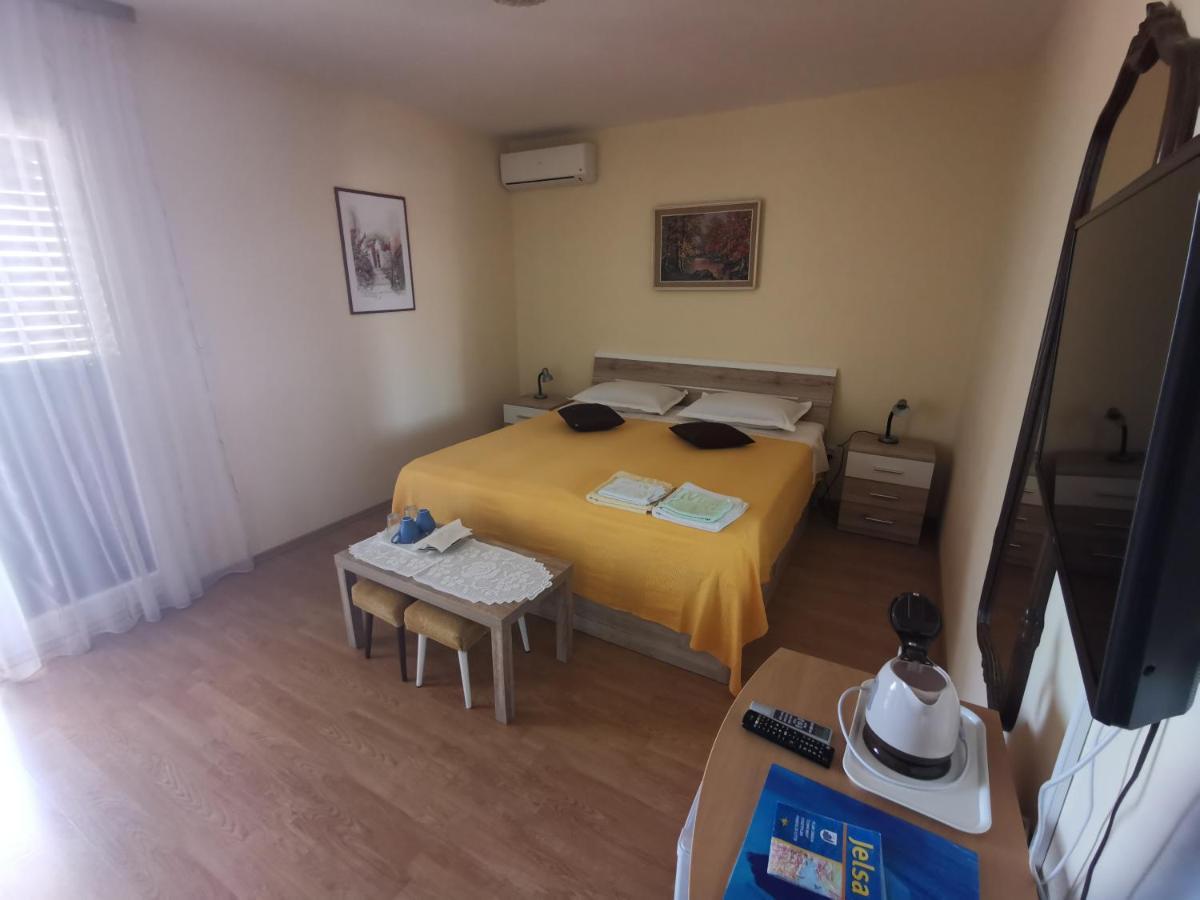 Guest House Jelsa Jelsa  Dış mekan fotoğraf
