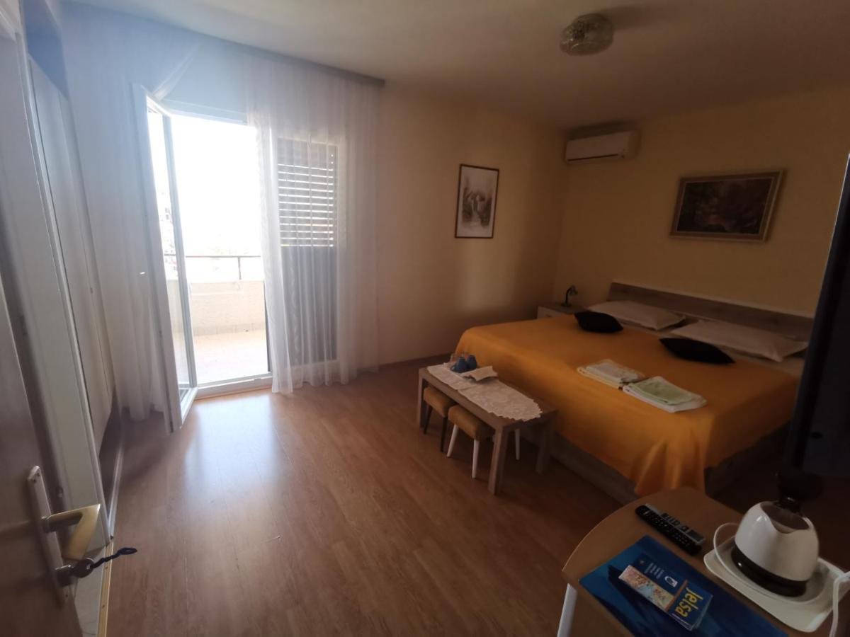 Guest House Jelsa Jelsa  Dış mekan fotoğraf